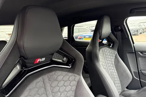  Audi RS 3 2.5 TFSI Carbon Black Sportback S Tronic quattro Euro 6 (s/s) 5dr Thumbnail #26