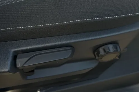 36 of 57 for VOLKSWAGEN TRANSPORTER 2.0 TDI 150 Commerce Plus Van