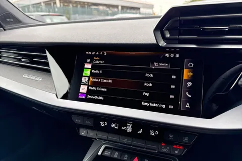  Audi RS 3 2.5 TFSI Carbon Black Sportback S Tronic quattro Euro 6 (s/s) 5dr Thumbnail #40