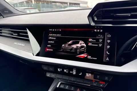  Audi RS 3 2.5 TFSI Carbon Black Sportback S Tronic quattro Euro 6 (s/s) 5dr Thumbnail #49