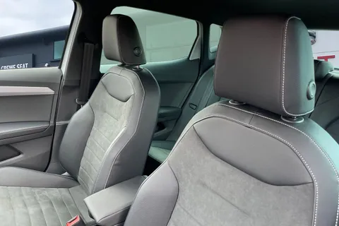 SEAT Ibiza 1.0 TSI XCELLENCE Lux Euro 6 (s/s) 5dr Thumbnail #11