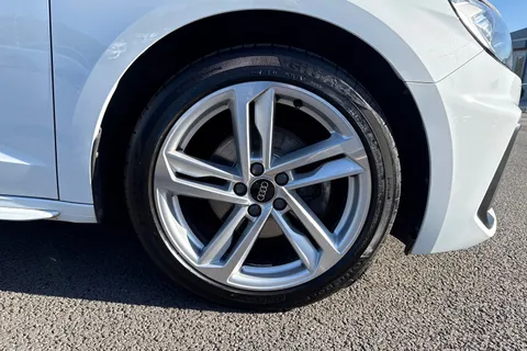 BA72FTZ Audi A1 1.0 TFSI 30 S line Sportback 5dr Petrol Manual Euro 6 (s/s) (110 ps) Thumbnail #10