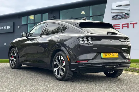 YN72OLG Ford Mustang Mach-E Extended Range 91kWh AWD 5dr Thumbnail #3