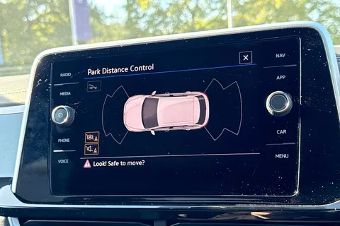 KP25OOW Volkswagen T-Roc 2.0 TDI 150 EVO R-Line 5dr DSG | Rear View Camera | Heated Seats Thumbnail #36