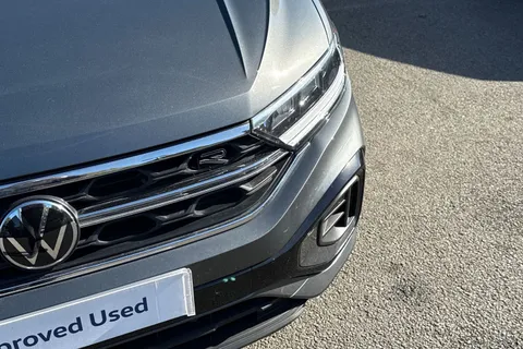 KP25OOW Volkswagen T-Roc 2.0 TDI 150 EVO R-Line 5dr DSG | Rear View Camera | Heated Seats Thumbnail #45