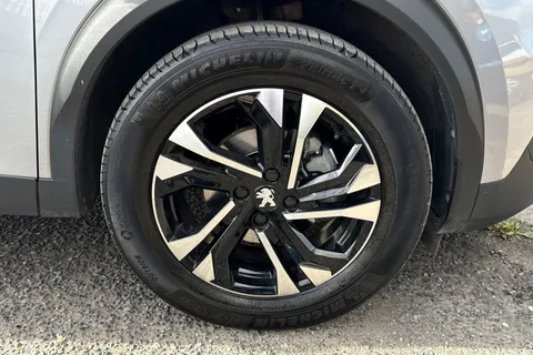 WG21JCZ PEUGEOT 2008 1.2 PureTech Allure EAT Euro 6 (s/s) 5dr Thumbnail #10