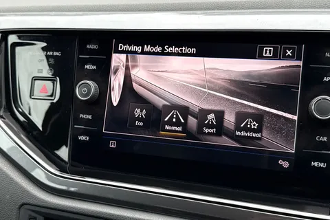 42 of 53 for VOLKSWAGEN POLO 1.0 TSI 115 SEL 5dr DSG