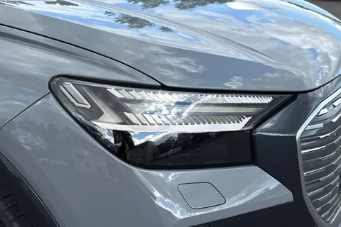 PL21HLW Audi Q4 e-tron Q4  Launch Edition 40 e-tron  150,00 kW Thumbnail #9