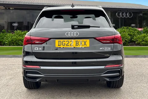 DG22BXX Audi Q3 Black Edition 40 TFSI quattro 190 PS S tronic Thumbnail #5