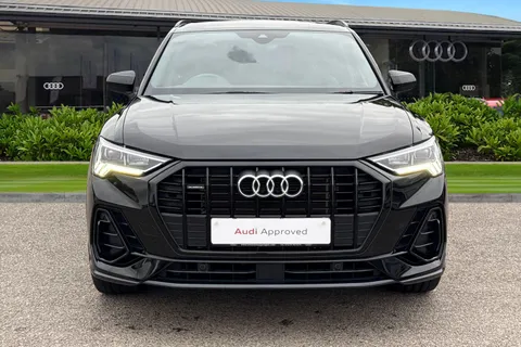 DG22BXX Audi Q3 Black Edition 40 TFSI quattro 190 PS S tronic Thumbnail #6