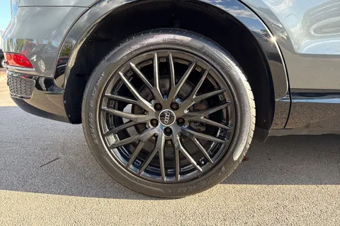 MH18KYG Audi Q3 1.4 TFSI CoD Black Edition S Tronic Euro 6 (s/s) 5dr Thumbnail #10