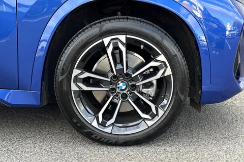 PJ74RXU BMW X1 1.5 20i MHT M Sport DCT sDrive Euro 6 (s/s) 5dr Thumbnail #10