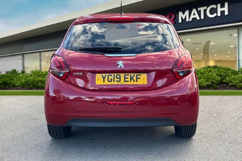 YG19EKF PEUGEOT 208 1.2 PureTech Tech Edition Euro 6 (s/s) 5dr Thumbnail #5