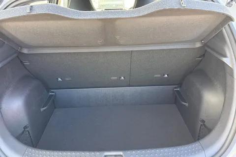 DS25UAG BYD Dolphin 44.9kWh Boost Auto 5dr Thumbnail #10