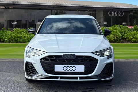 Audi S3 2.0 TFSI Black Edition Sportback S Tronic quattro Euro 6 (s/s) 5dr Thumbnail #6