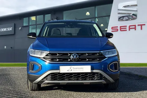DP22SYH Volkswagen T-Roc 1.0 TSI Life Euro 6 (s/s) 5dr Thumbnail #6