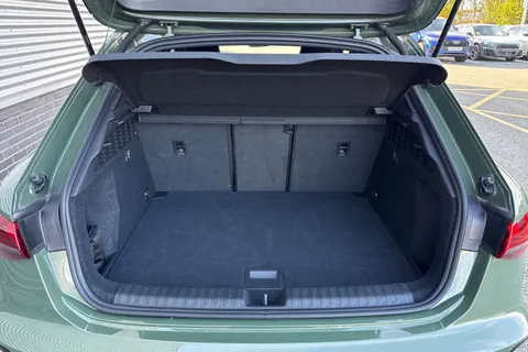 DX25ULP Audi A3 Black Edition 35 TFSI 150 PS 6-speed Thumbnail #10