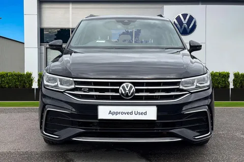 OX72BUH Volkswagen Tiguan 1.5 TSI 150 R-Line Edition 5dr DSG Thumbnail #6