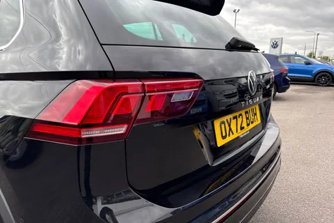 OX72BUH Volkswagen Tiguan 1.5 TSI 150 R-Line Edition 5dr DSG Thumbnail #8