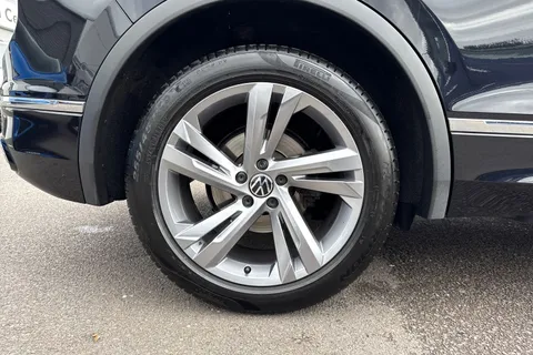OX72BUH Volkswagen Tiguan 1.5 TSI 150 R-Line Edition 5dr DSG Thumbnail #11