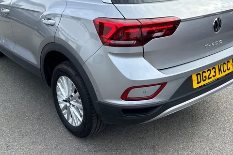 DG23KCC Volkswagen T-Roc 1.5 TSI Life 5dr | Rear Camera | App Connect Thumbnail #8