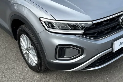 DG23KCC Volkswagen T-Roc 1.5 TSI Life 5dr | Rear Camera | App Connect Thumbnail #9