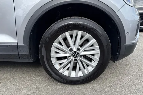 DG23KCC Volkswagen T-Roc 1.5 TSI Life 5dr | Rear Camera | App Connect Thumbnail #10