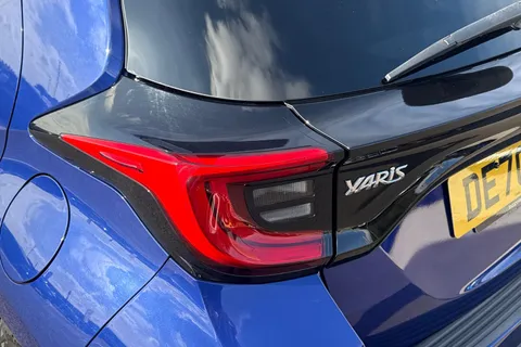 DE70ZXB Toyota Yaris 1.5 VVT-h Design E-CVT Euro 6 (s/s) 5dr Thumbnail #8