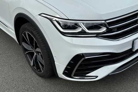 9 of 50 for VOLKSWAGEN TIGUAN ALLSPACE 2.0 TDI R-Line 5dr DSG