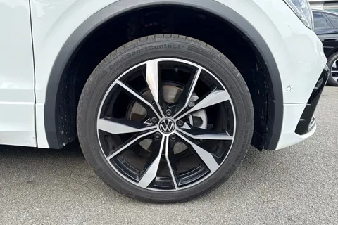 10 of 50 for VOLKSWAGEN TIGUAN ALLSPACE 2.0 TDI R-Line 5dr DSG