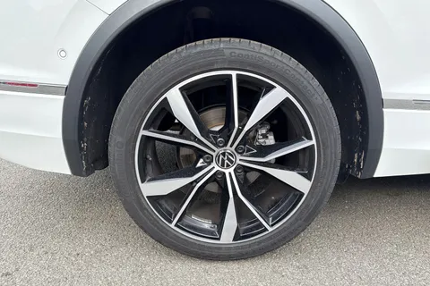 11 of 50 for VOLKSWAGEN TIGUAN ALLSPACE 2.0 TDI R-Line 5dr DSG