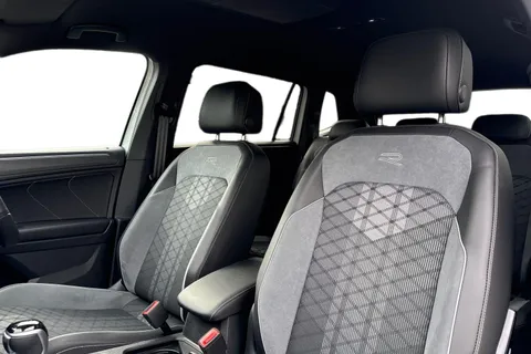 16 of 50 for VOLKSWAGEN TIGUAN ALLSPACE 2.0 TDI R-Line 5dr DSG