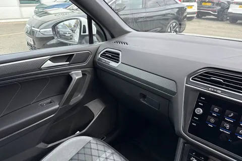 20 of 50 for VOLKSWAGEN TIGUAN ALLSPACE 2.0 TDI R-Line 5dr DSG