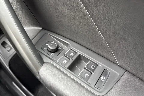 25 of 50 for VOLKSWAGEN TIGUAN ALLSPACE 2.0 TDI R-Line 5dr DSG