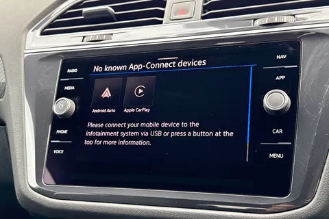 30 of 50 for VOLKSWAGEN TIGUAN ALLSPACE 2.0 TDI R-Line 5dr DSG