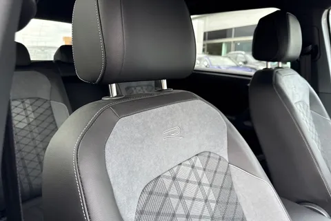 38 of 50 for VOLKSWAGEN TIGUAN ALLSPACE 2.0 TDI R-Line 5dr DSG