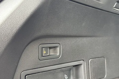 41 of 50 for VOLKSWAGEN TIGUAN ALLSPACE 2.0 TDI R-Line 5dr DSG