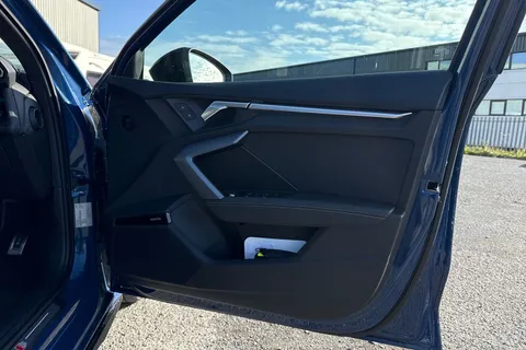 PK25MKC Audi A3 Black Edition 35 TFSI  150 PS S tronic Thumbnail #21