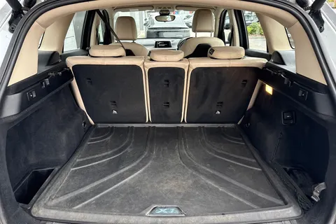 KR17WAU BMW X1 2.0 20i xLine Auto xDrive Euro 6 (s/s) 5dr Thumbnail #7