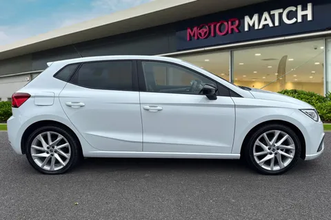 SP25ORC SEAT Ibiza 1.0 TSI FR Euro 6 (s/s) 5dr Thumbnail #4