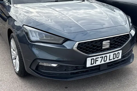 9 of 62 for SEAT LEON 1.0 TSI EVO SE Dynamic 5dr