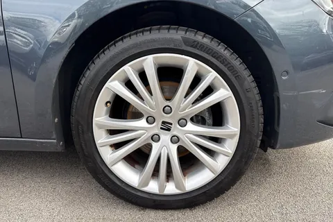 11 of 62 for SEAT LEON 1.0 TSI EVO SE Dynamic 5dr