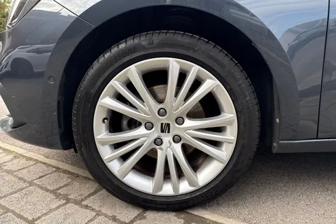 12 of 62 for SEAT LEON 1.0 TSI EVO SE Dynamic 5dr