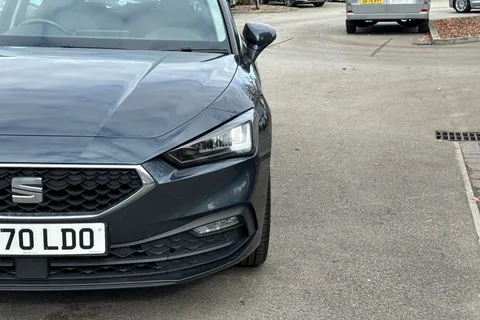 27 of 62 for SEAT LEON 1.0 TSI EVO SE Dynamic 5dr