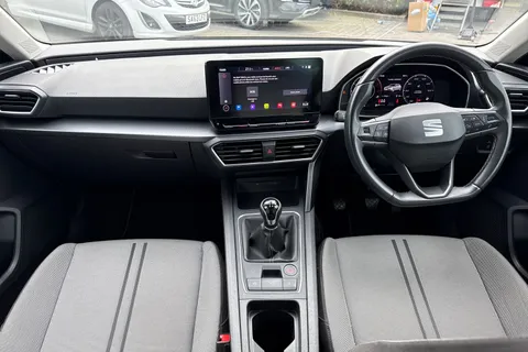 34 of 62 for SEAT LEON 1.0 TSI EVO SE Dynamic 5dr