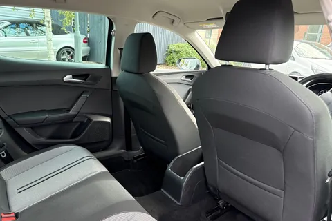 35 of 62 for SEAT LEON 1.0 TSI EVO SE Dynamic 5dr