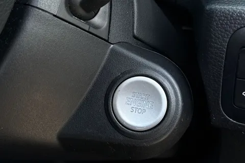 37 of 61 for VOLKSWAGEN AMAROK D/Cab Pick Up Style 2.0 TDI 205 4MOTION Auto