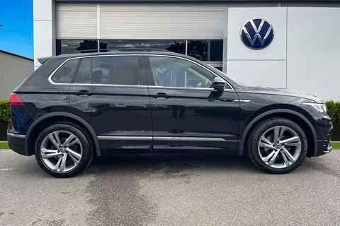 OX72BUH Volkswagen Tiguan 1.5 TSI 150 R-Line Edition 5dr DSG Thumbnail #4