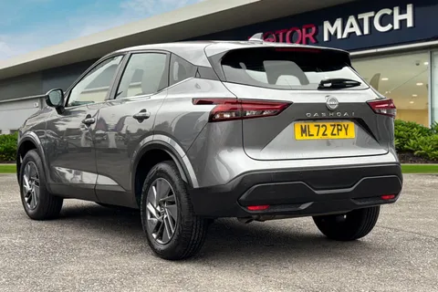 ML72ZPY Nissan Qashqai 1.3 DIG-T MHEV Acenta Premium Euro 6 (s/s) 5dr Thumbnail #3