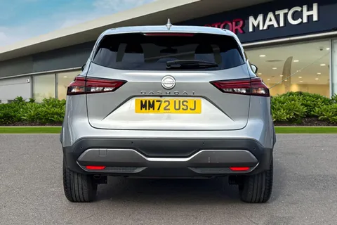 MM72USJ Nissan Qashqai 1.3 DIG-T MHEV N-Connecta Euro 6 (s/s) 5dr Thumbnail #5